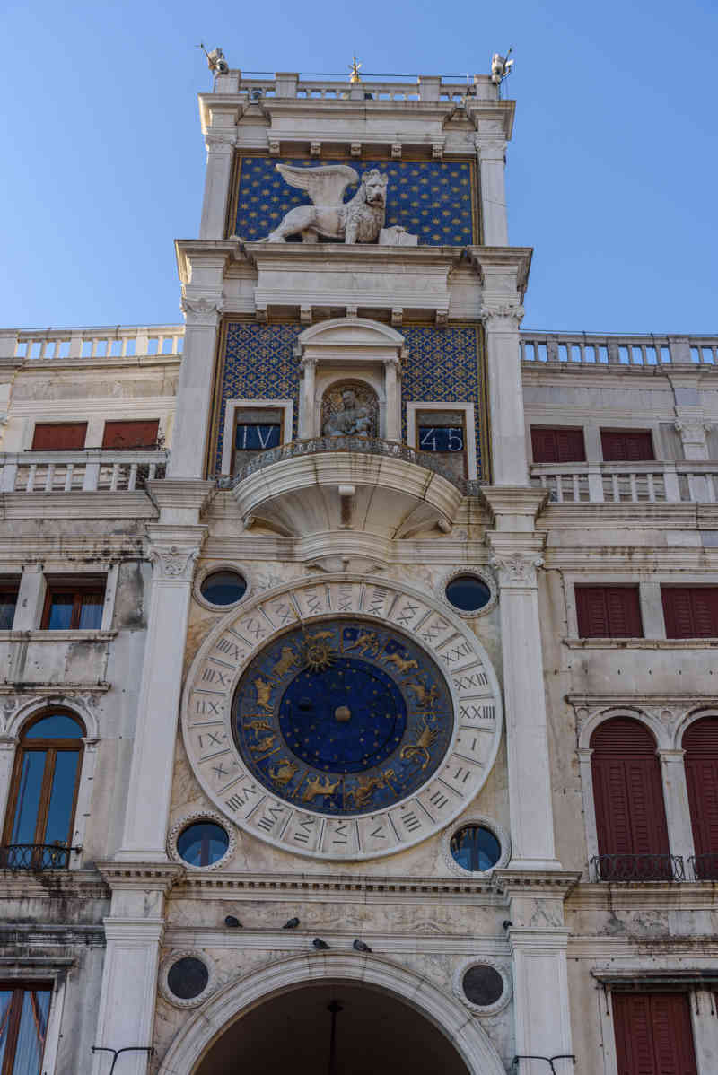Italia - Venecia 039 - plaza de San Marcos - Torre del Reloj.jpg
